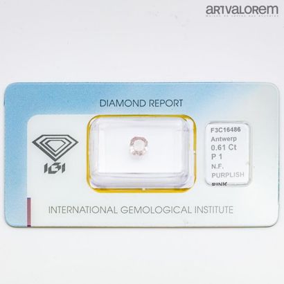 null Diamond on paper 
octagonal brilliant cut weighing 0,61 carat, pink-purple colour
The...