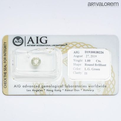 null Diamond on paper 
brilliant cut weighing 1 carat and light grey-green
The stone...