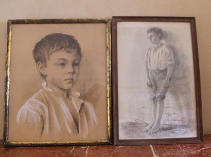 null Ecole du XIX siècle. 
Deux portraits de garçonnet;
Crayon et rehaut de blanc...