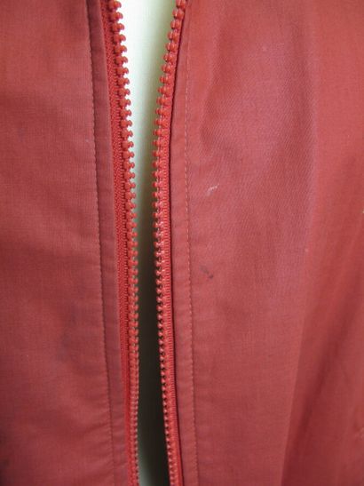 null BURBERRYS'

Blouson en coton mélangé rouge, se fermant par un zip, deux poches...