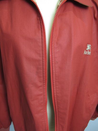 null BURBERRYS'.

Jacket in red cotton mix, zip closure, two side pockets, inside...