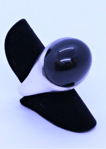 null Elsa PERETTI for TIFFANY & CO

Ring in 925°/°° silver with a black jade cabochon.

TDD:...