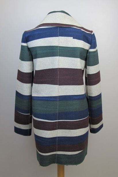 null CARVEN

Jacket in wool mix with grey, green, blue, purple stripes, large notched...