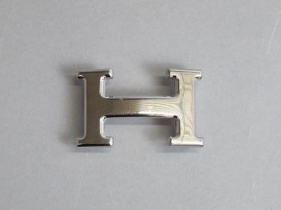 null HERMÈS Paris

Boucles de ceinture modèle "H" en métal argenté.

6 x 3,7 cm

Dans...