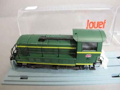 null Club Jouef "Ho"
Lot comprenant : 
- Motrices BB 66150 SNCF
- BB 22230 SNCF
-...