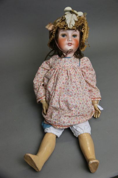 null French doll, with bisque head, open mouth, marked " UNIS FRANCE 301 " size 10,...