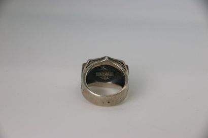null HARLEY DAVIDSON Motor-Cycles
925°/°° silver signet ring decorated with the brand's...