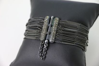 null CHANEL - Autumn 2000 Collection by Georgesdesrues
Flexible bracelet in blackened...