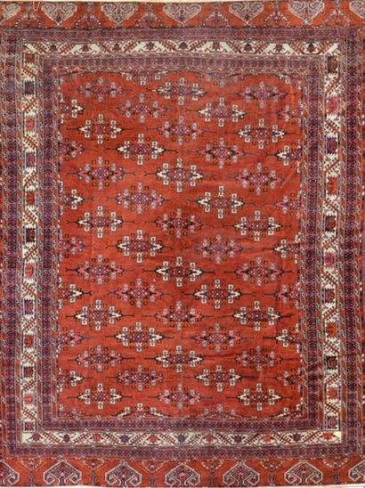 null Yomoud boukhara (Turkmèn) première partie du XXe siècle 
Velours en laine sur...