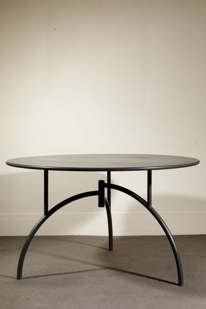 null PHILIPPE STARCK (born 1949) 

Table model "Tippy Jackson" in anthracite grey...
