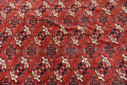 null Rare and important Tekke Bukhara (Turkmen) very old around 1860

Silky wool...