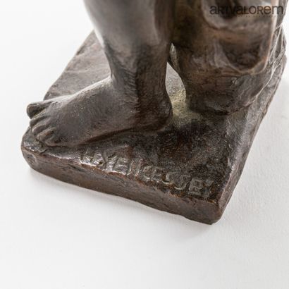 null YENCESSE Hubert (1900-1987) 

Erato (lyric poetry)

Sculpted bronze with brown...