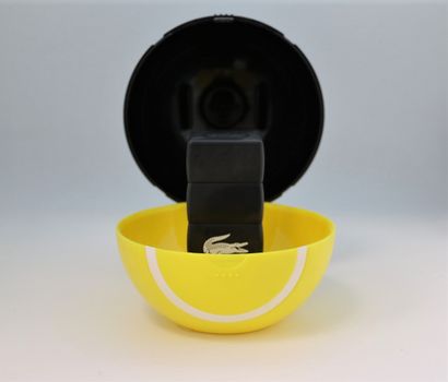null Lacoste - "Lacoste Challenge"

Flacon contenant 30 ml d'eau de toilette, présenté...