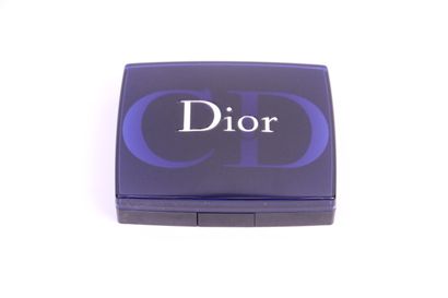 null Christian Dior - "Love Dior" - (years 2010)

Box containing an eye shadow palette....