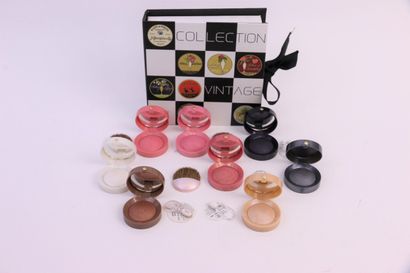null Bourjois - "Vintage Collection" - (years 2010)

Illustrated box containing 8...