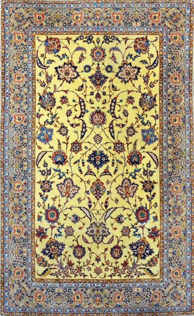 null Original and late Isfahan (Iran) circa 1975.

Silky lambswool velvet, some silk...