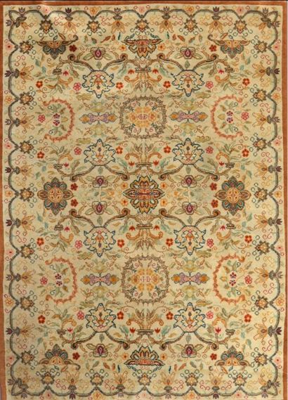 null Original Romanian carpet (Central Europe) circa 1965.

Wool velvet on cotton...