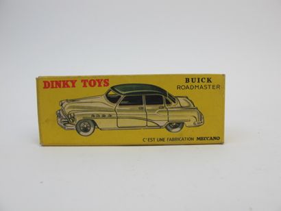 null Dinky Toys France lot of 3 miniatures at 1/43rd of which : Studebaker order...