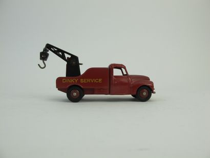 null Dinky Toys France set of 2 miniatures at 1/43rd of which : Box of road signs...