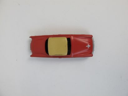 null Dinky Toys France lot of 3 miniatures at 1/43rd of which : Studebaker order...