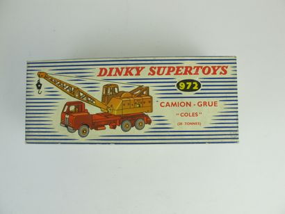 null Lot de 2 Dinky supertoys dont : Camion grue Coles reference 972 bel état boîte...