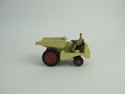 null Lot de 2 Dinky supertoys dont : Auto échelle de pompier référence 32D bel état...