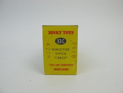 null Dinky toys France SIMCA cargo miroitier référence 33C bel état boîte bel état...