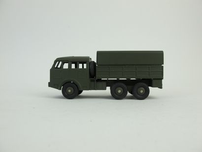 Dinky toys lot de 2 miniatures militaires...