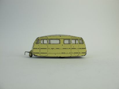 null Lot of miniatures to 1/ 43rd dinky toys in poor condition and state of use without...