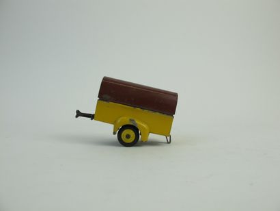 null Lot of miniatures to 1/ 43rd dinky toys in poor condition and state of use without...