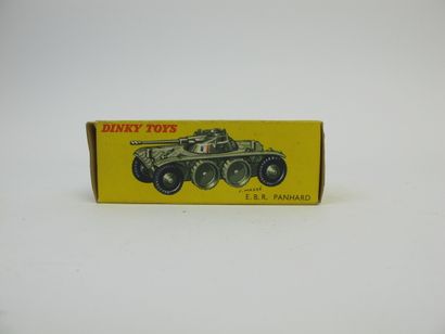 null Dinky toys lot de 2 miniatures militaires en boite d'origine dont : Engin blindé...