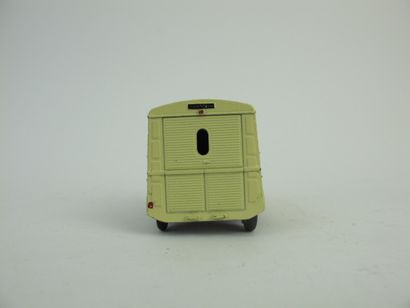 null Dinky Toys France lot of 2 miniatures at 1/43rd of which : Sheet metal van Peugeot...