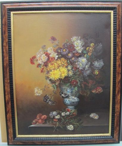 null J. QUERILLAC 20th century


"Vase of flowers on an entablature."


Oil on canvas...