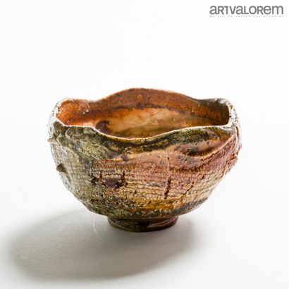 null COHEN Michel (born in 1958)

Bowl on heel in stoneware with partially glazed...
