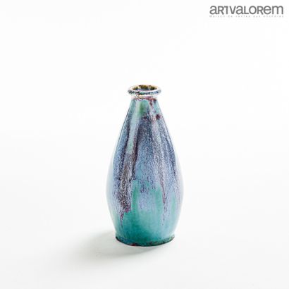 PIERRE-ADRIEN DALPAYRAT (1844-1910) 

Vase...