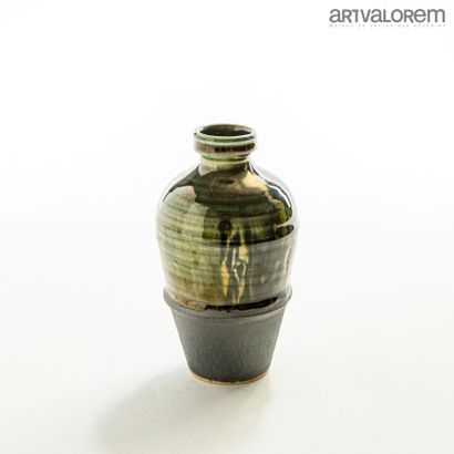 null PIERLOT Nathalie (born in 1951)

Ovoid vase with a narrow neck, decorated with...