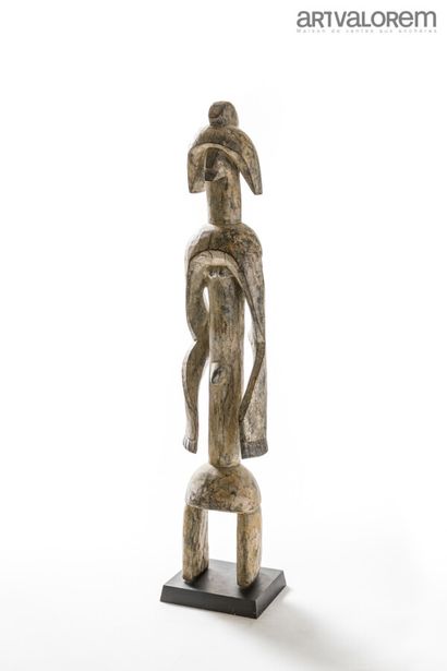 null Statue en bois de style MUMUYE des années 1950-1960.

H. 127 cm
