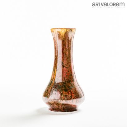 null PIERRE-ADRIEN DALPAYRAT (1844-1910) 

Vase balustre en grès de réaction à l'émail...