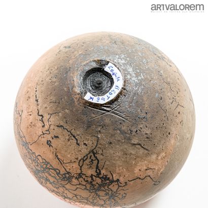 null BROTBEK Regula (born in 1958)

Ovoid bowl in polished and smoked clay with pink...