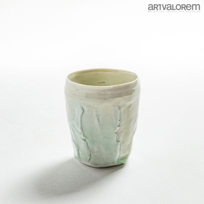 null CHAMPY-SCHOTT Nani (born 1959)

Celadon glazed porcelain stoneware tumbler with...