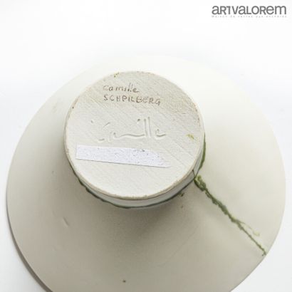 null SCHPILBERG Camille (née en 1978)

Coupe évasée sur piédouche en porcelaine blanche...