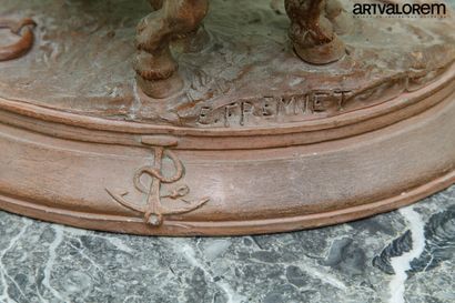 null Emmanuel FRÉMIET (1824-1910) 

Deux chevaux de halage en terre cuite, signé...