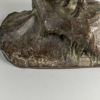 null Ary Jean Léon BITTER (1883-1973)

Cerf bramant. 

Groupe en bronze, signé, cachet...