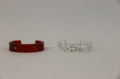 null Christian DIOR

Deux bracelets jonc ouverts en plexi incolore et rouge marqués...