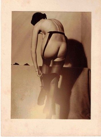 null Charm, eroticism, nude studies. Circa 1920-50. Set of about twenty prints pasted...