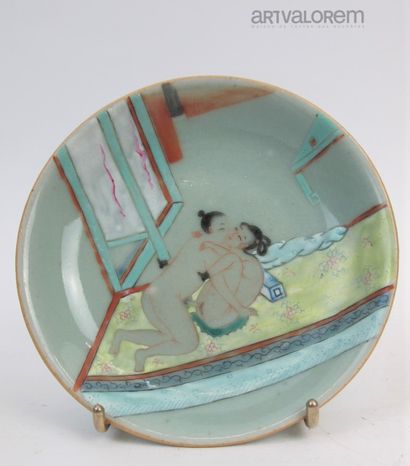 null CHINA

Three porcelain stoneware bowls with polychrome enamelled erotic scenes.

Diameter:...