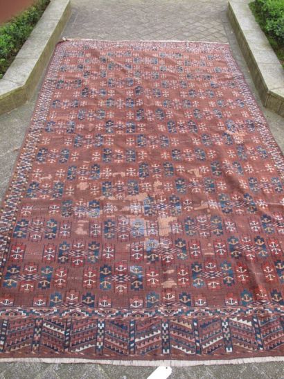 null YOMOUD BOUKHARA (Turkmen) around 1860

Wool velvet on wool foundation. Dark...