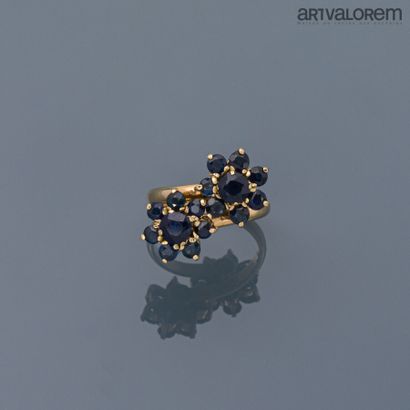 null Ring you and me in yellow gold 750°/°° composed of two flowers set with round...