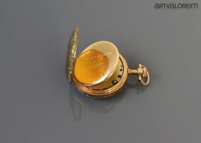 null PATEK Philippe Geneva

Neck watch in yellow gold 750°/°°, white enamelled dial...