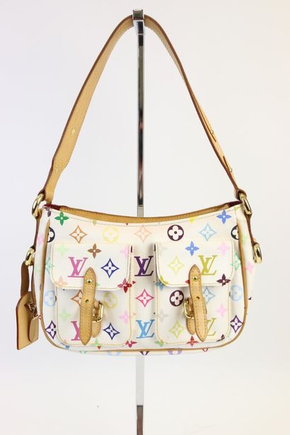 null 
LOUIS VUITTON




Hand or shoulder bag made of multicoloured monogram canvas...